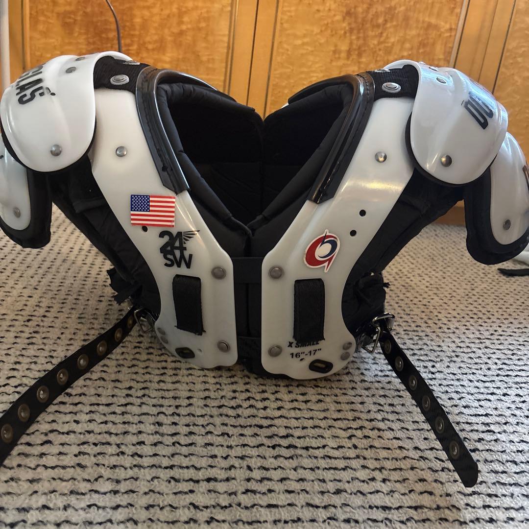 Douglasショルダーパッド CP24swブラック/ホワイトXS