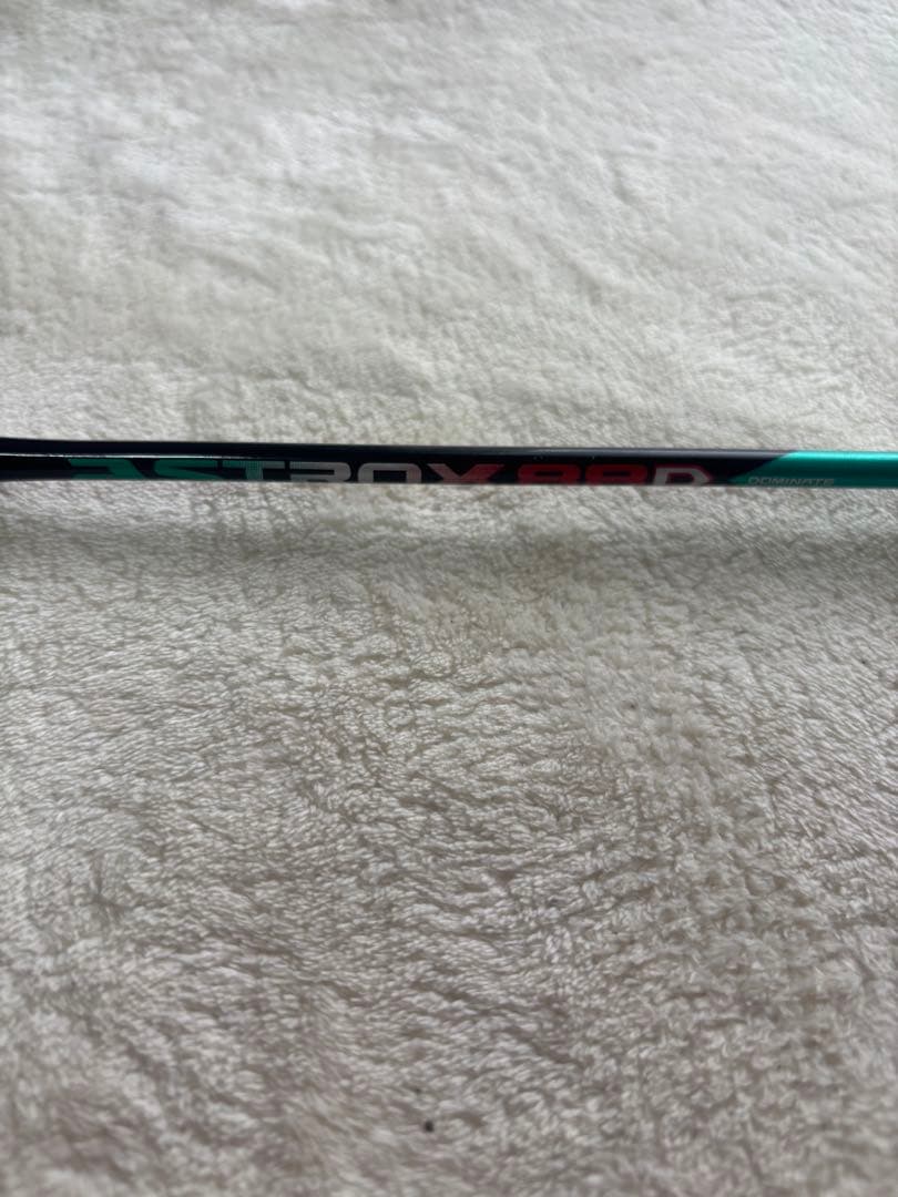 【YONEX アストロクス88D】パワー重視・後衛向けモデル