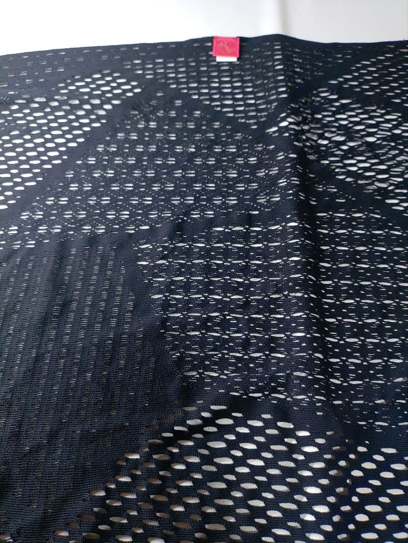 サンアイ Ai ノンワイヤービキニ ブラック Mサイズ 中古 美品 パレオ付き