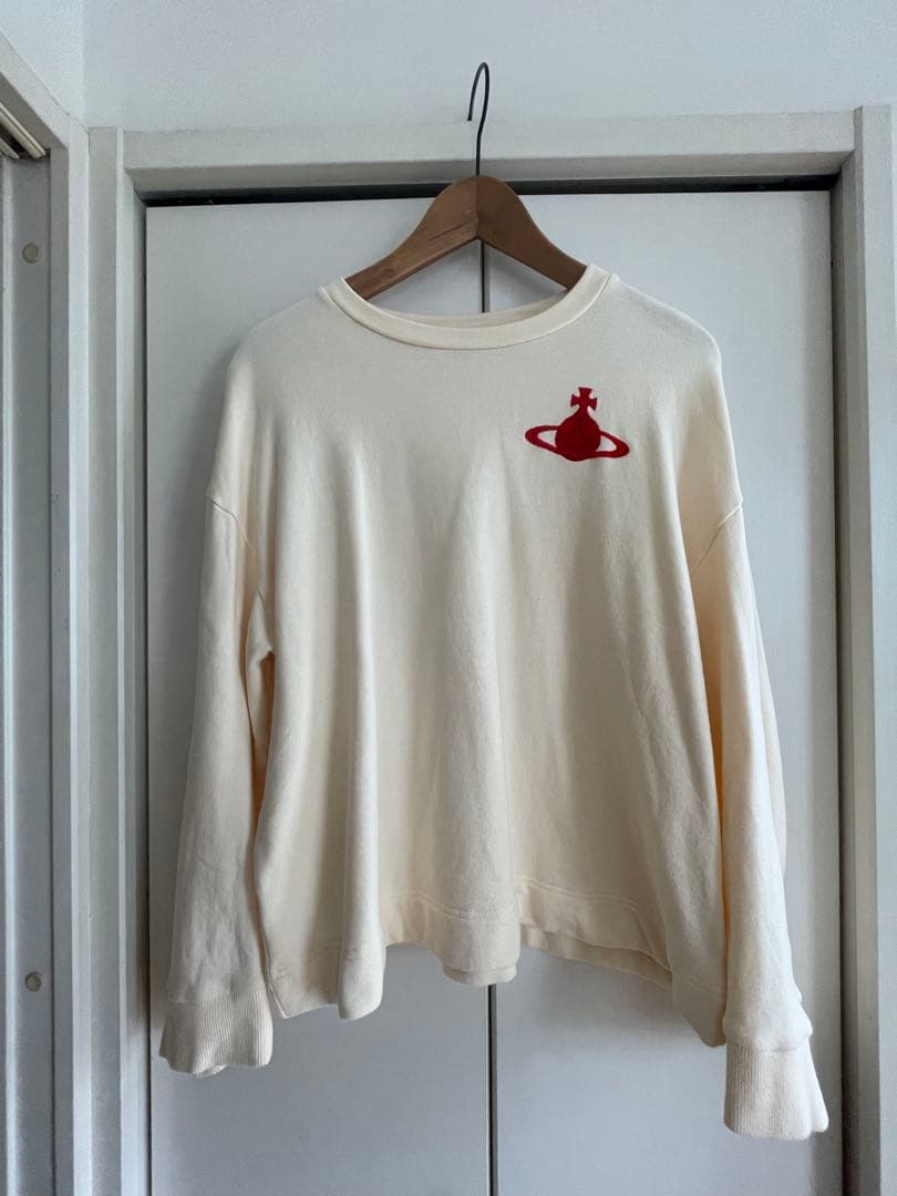 ヴィヴィアンウエストウッド モチーフ トレーナー クリーム色 正規店 00