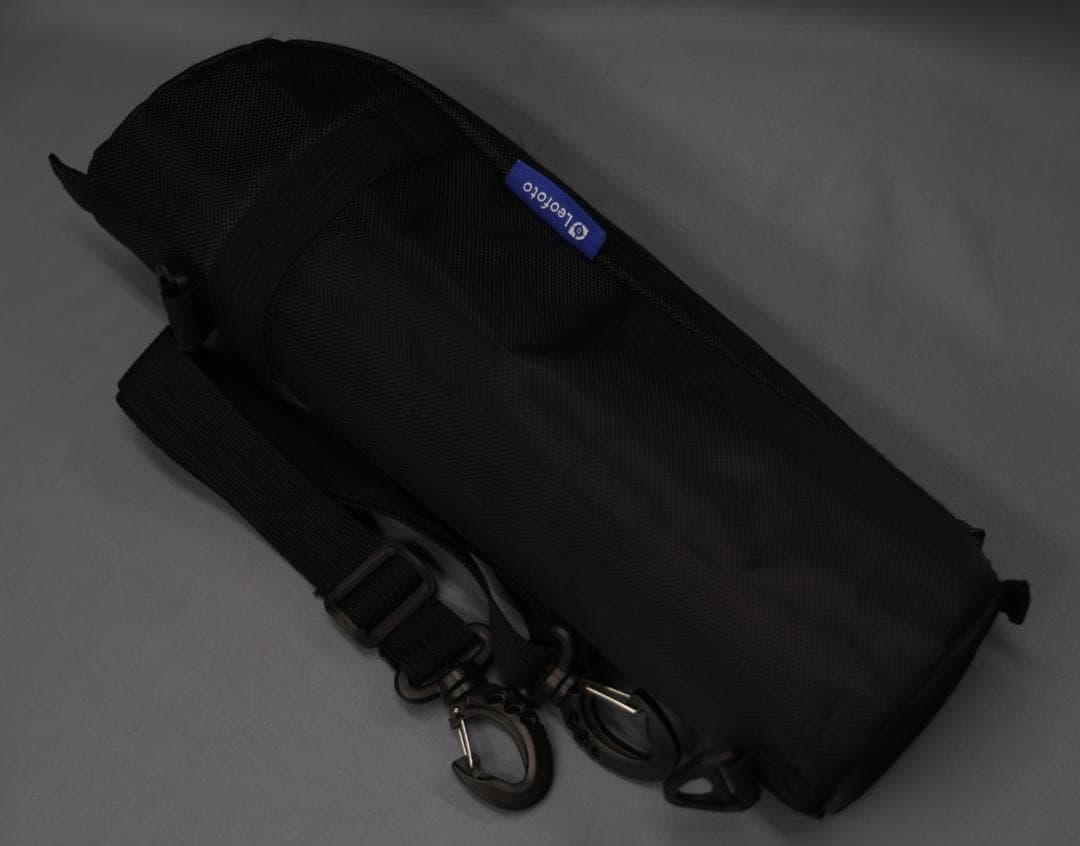 Leofoto LS-223CEX レベリングベース搭載 ３段カーボン三脚