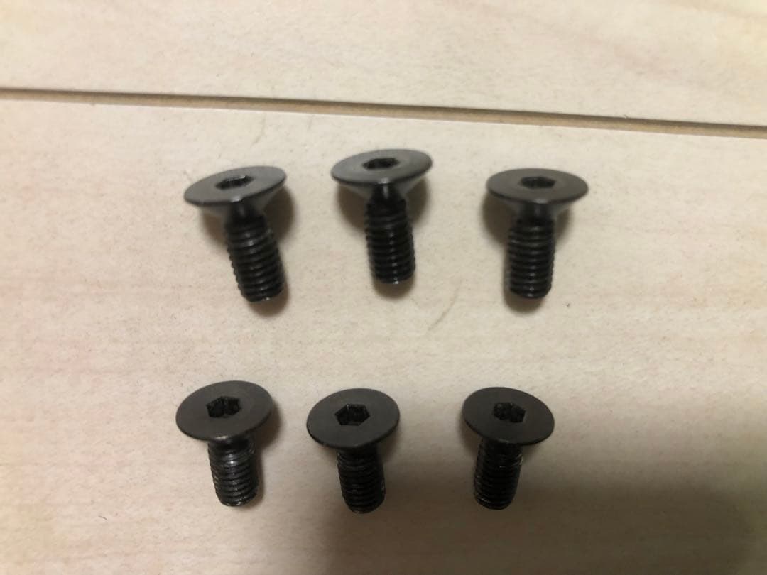 momo ステアリングホイール