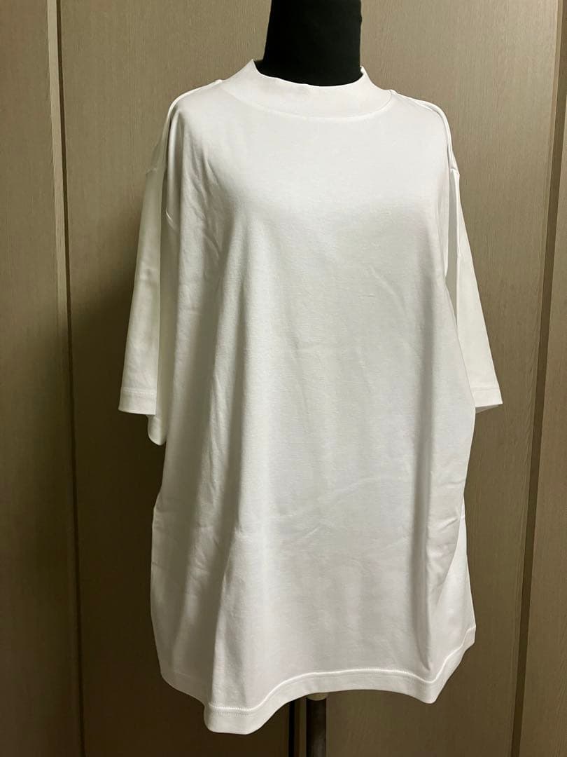 新品タグ付　ミーラベル　高橋志津奈　Tシャツ白