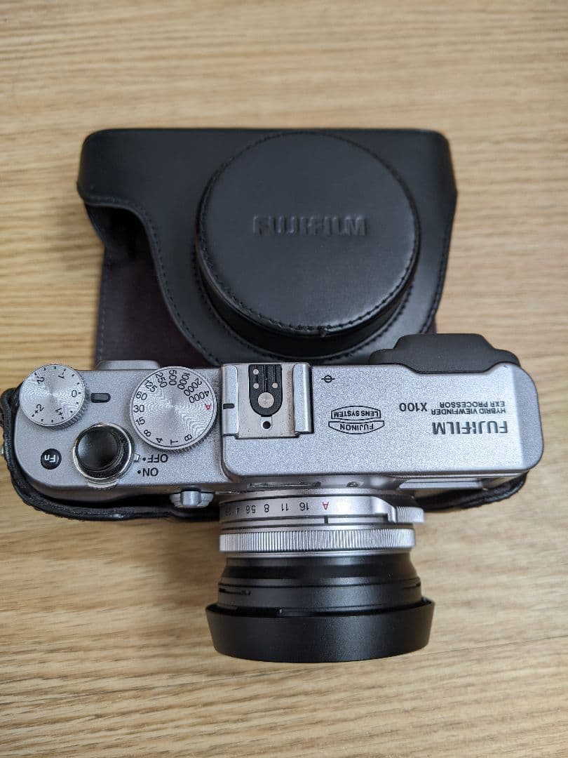 Fujifilm FUJI X100 23mm f/2レンズ