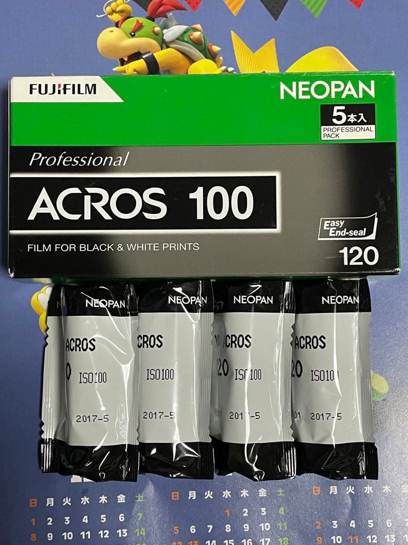 希少 絶版 Fujifilm acros 100 120 9点 ピンを贈る