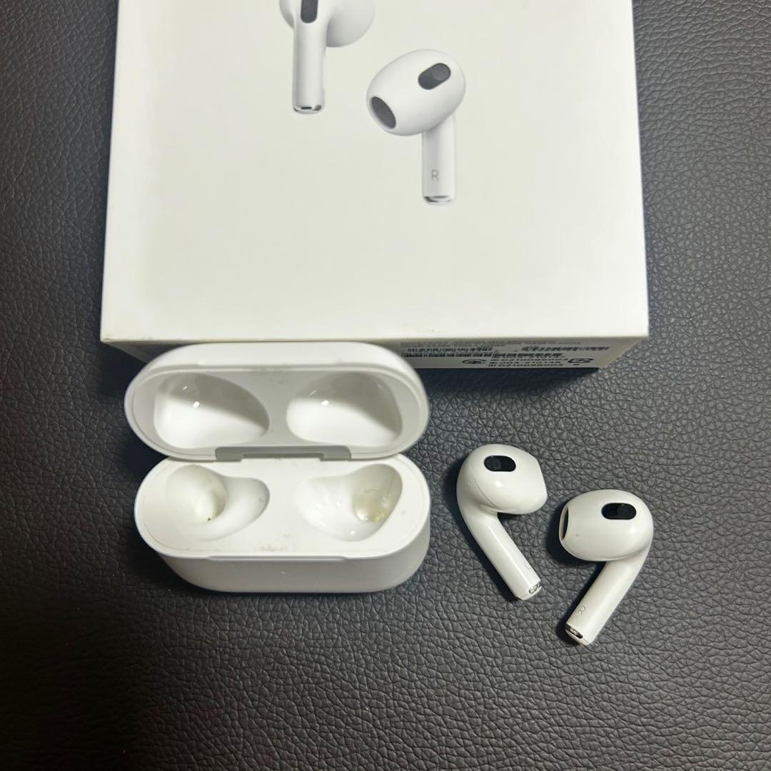 Apple AirPods 第3世代 本体 充電ケース付き