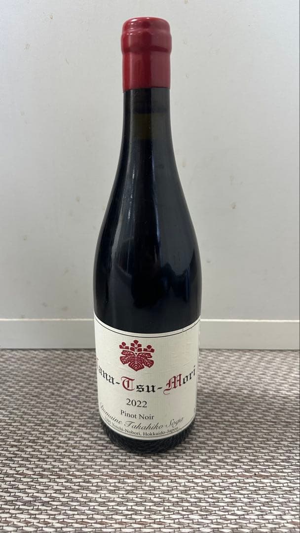 ナナ・ツ・モリ　ピノノワール　2022