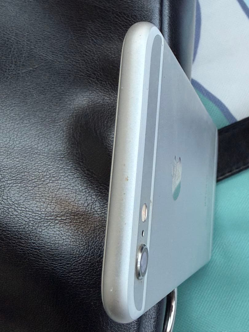 Apple iPhone 8シルバー 本体