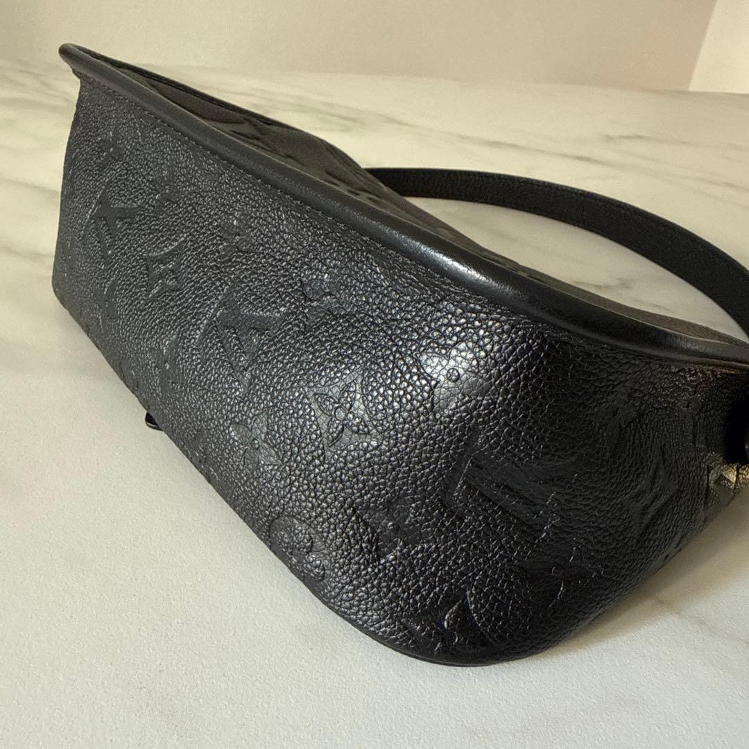 ルイヴィトン　ディアヌ　ブラック ショルダーバッグ