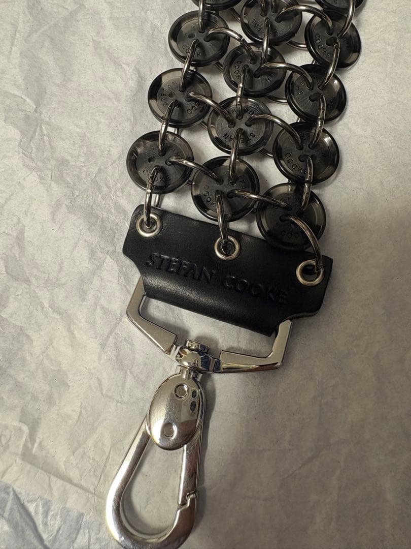 Stefan Cooke ボタンストラップ キーチェーン BLACK