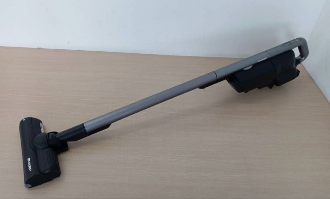 シャープ コードレススティック　ラクティブエア EC-KR1-B スタンド付き