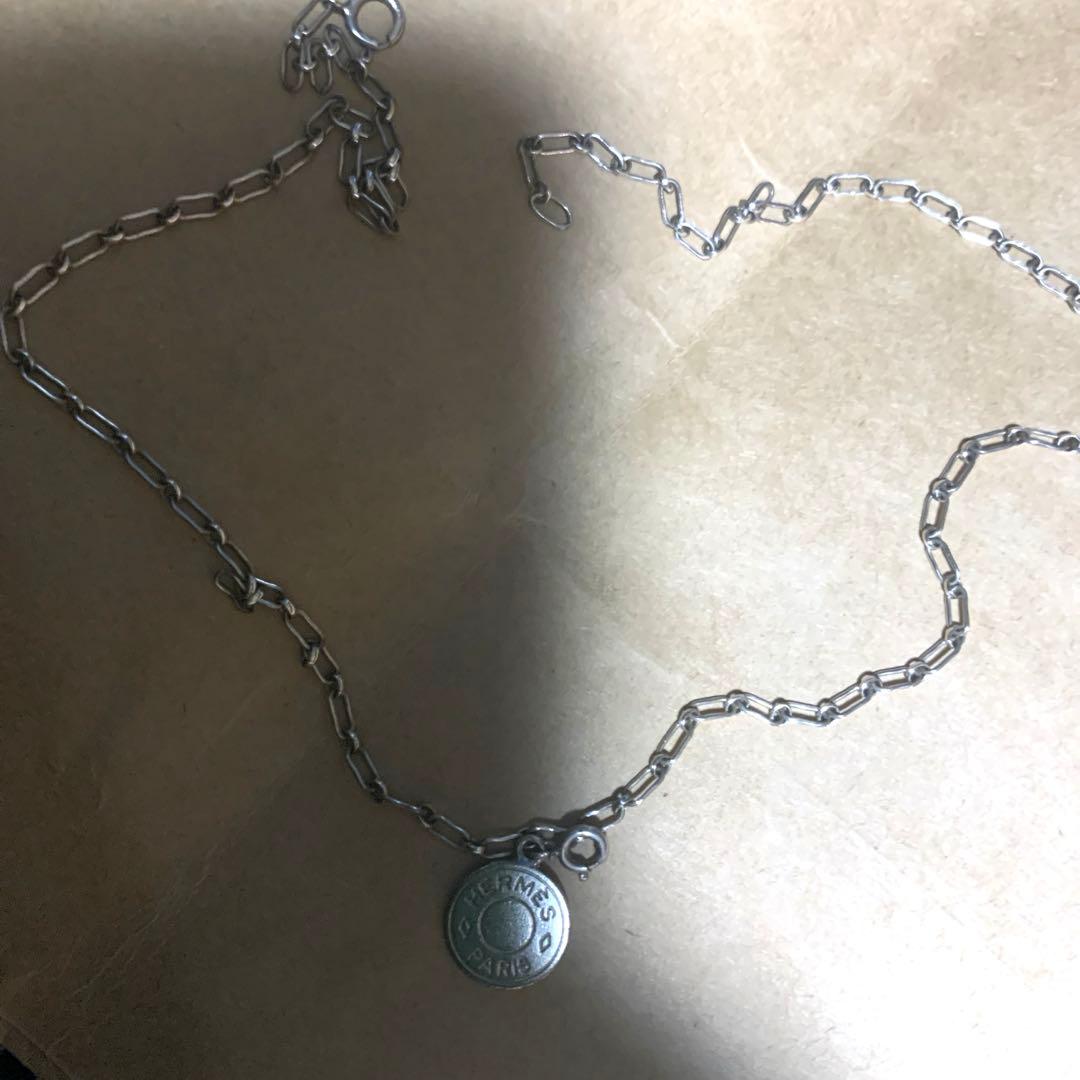 HERMES シルバー 円形チャーム シルバーチェーン付き925刻印あり