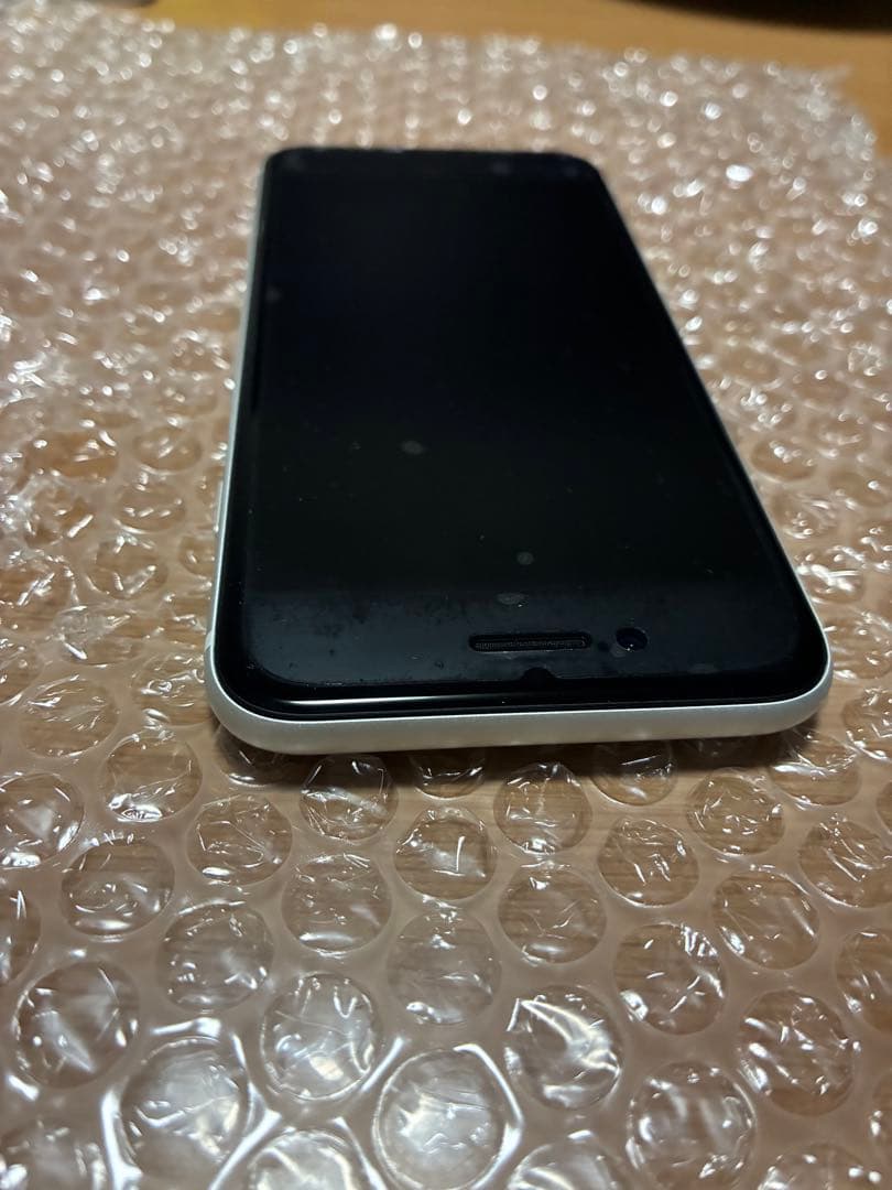 ⭐*️様 iPhone SE2 128GB バッテリー72%