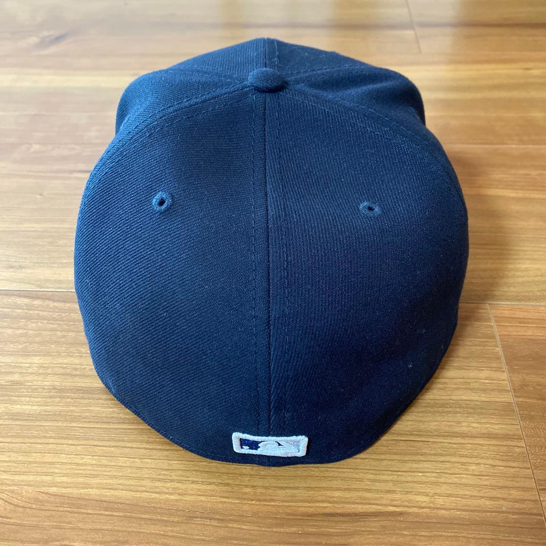 Supreme ニューエラ ヤンキース ネイビー キャップ 7 3/4