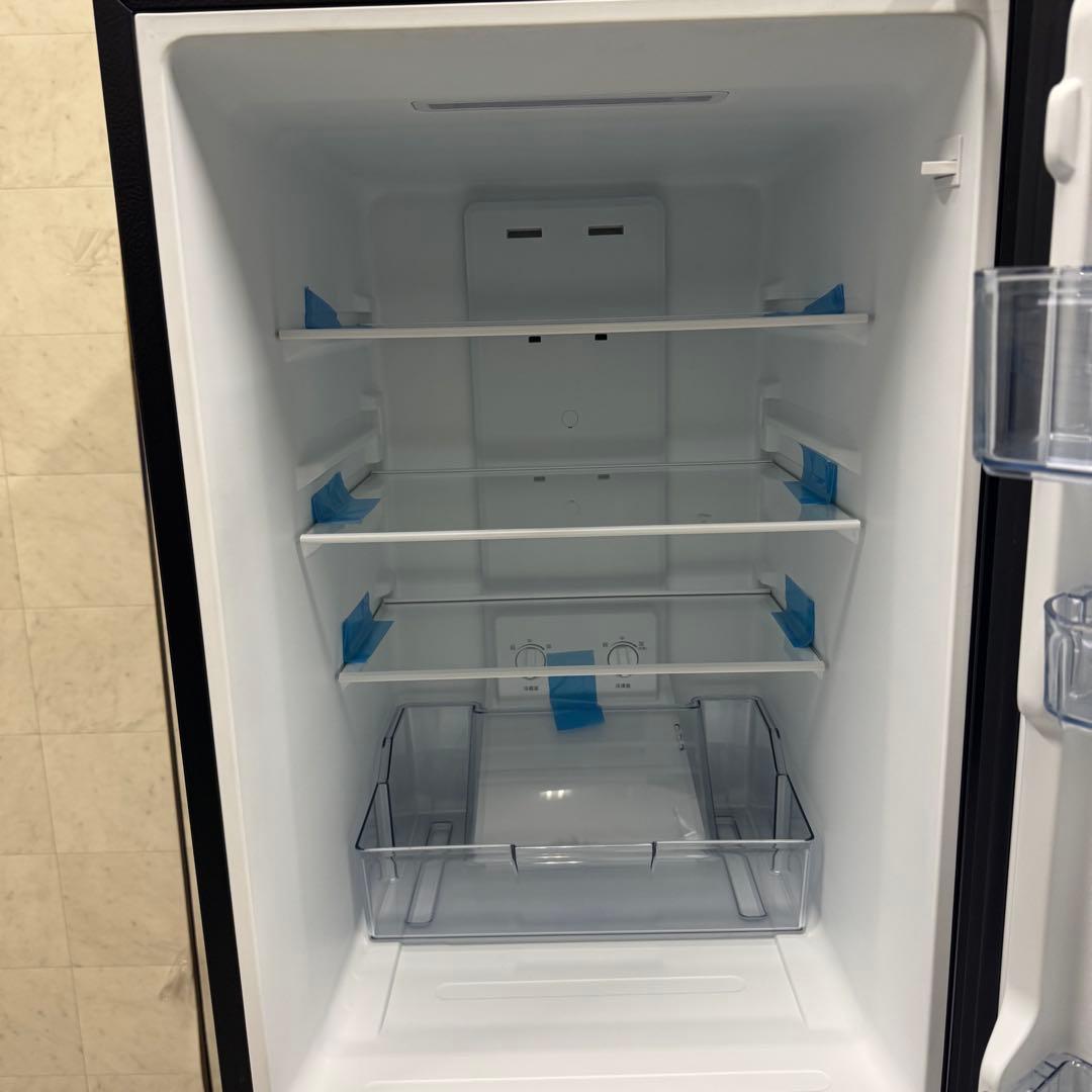 【送料・設置全て無料‼️】 ヤマダオリジナル 冷蔵庫 YRZ-F15MK 24年製