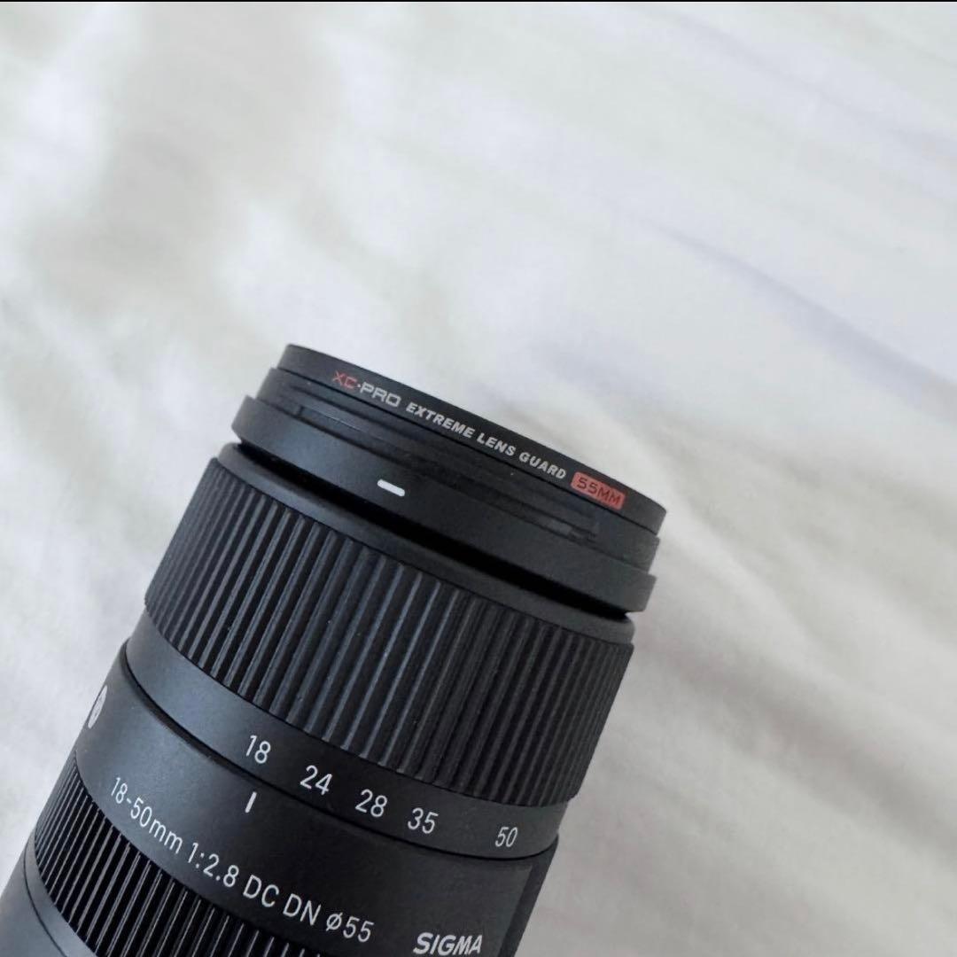 美品 SIGMA レンズガード付 18-50mm F2.8 DCDN Xマウント