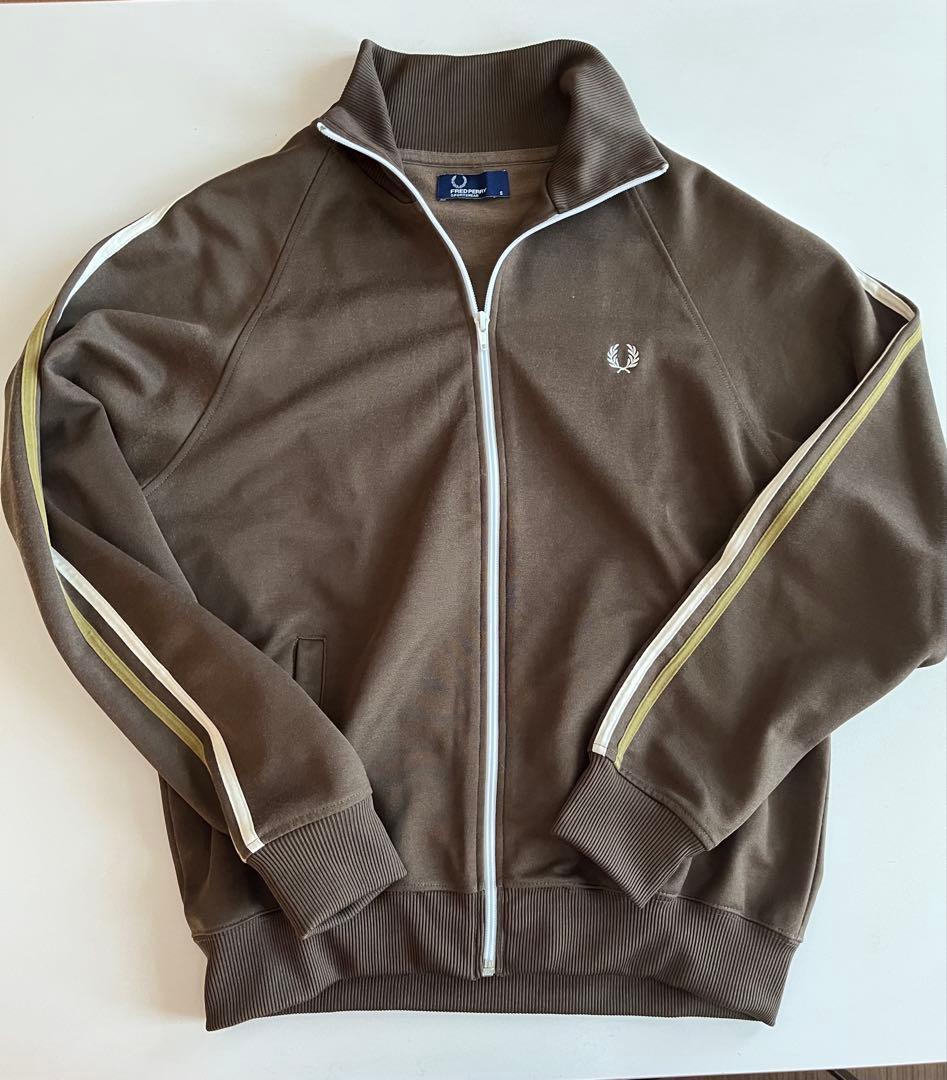 FREDPERRY フレッドペリー　トラックジャケット　ブラウン