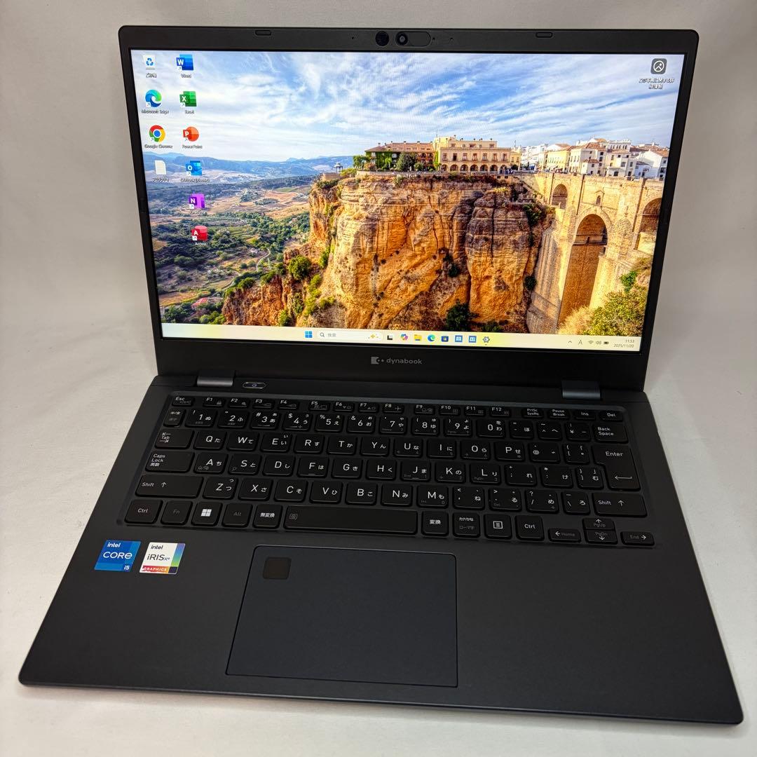 美品 dynabook G83 第13世代 i5 16GB 512GB オフィス