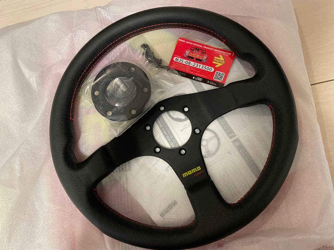 momo ステアリング チューナー 320mm