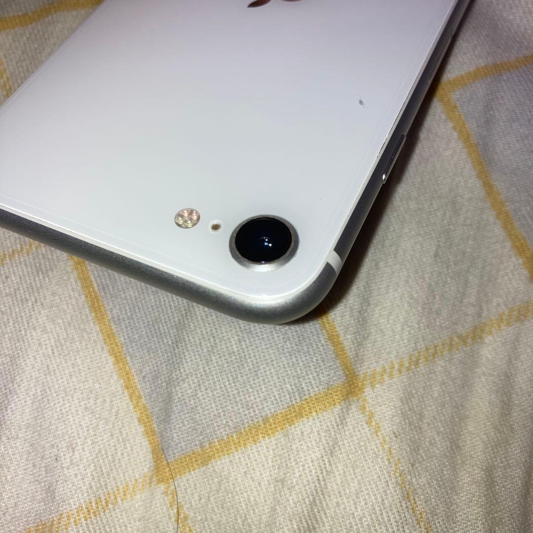 【ジャンク】iPhone SE2 128GB SIMフリー 再起動