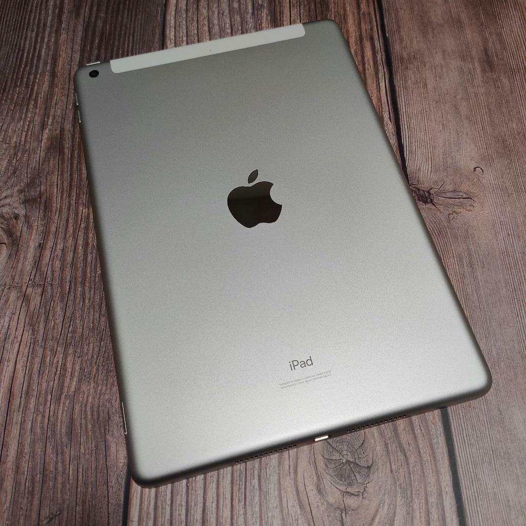 iPad 第8世代 128GB SIMフリー 美品
