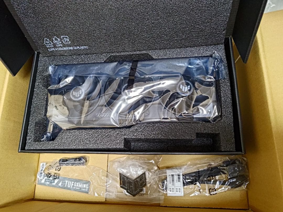 本*友様 ASUS TUF Gaming RTX 5070 Ti（Amazon限