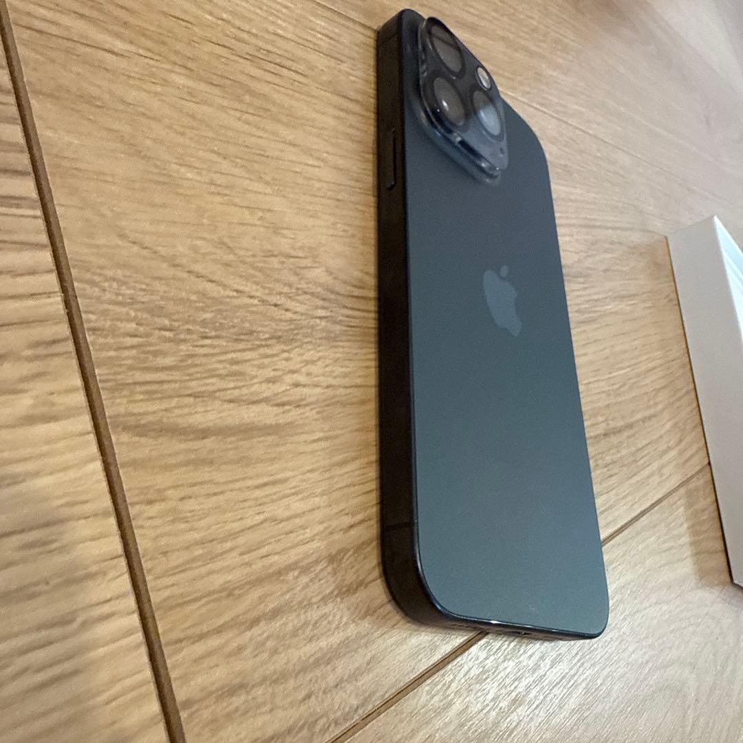 美品　iPhone 15 pro max (バッテリー容量91%)