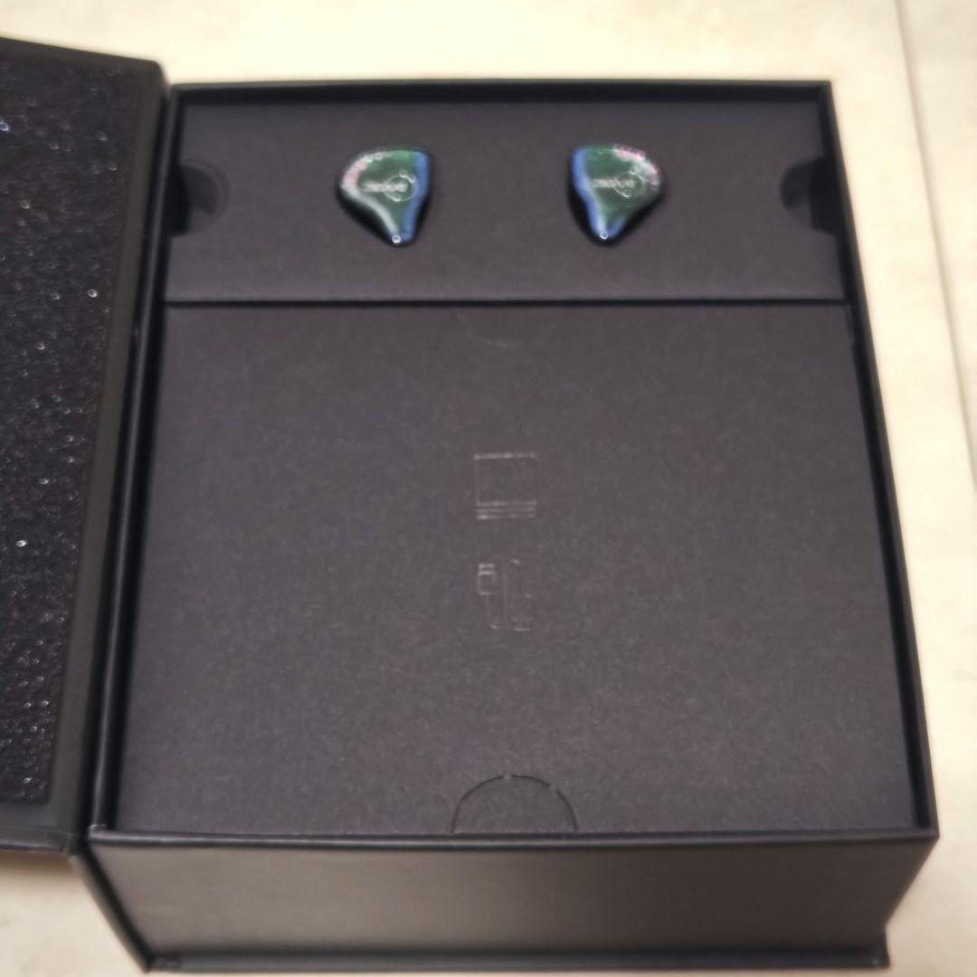 【試聴のみ】ZiiGaat Luna おまけ付き　有線イヤホン　中華イヤホン