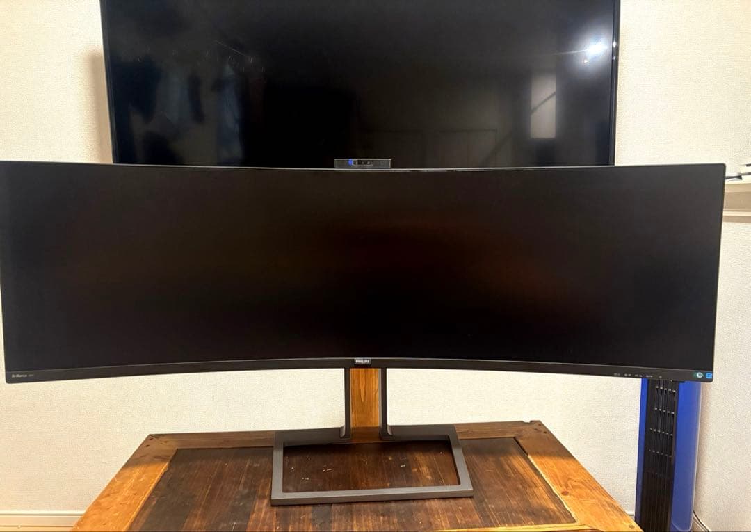 PHILIPS モニター　49インチ　湾曲モニター　超美品　ゲーミングモニター