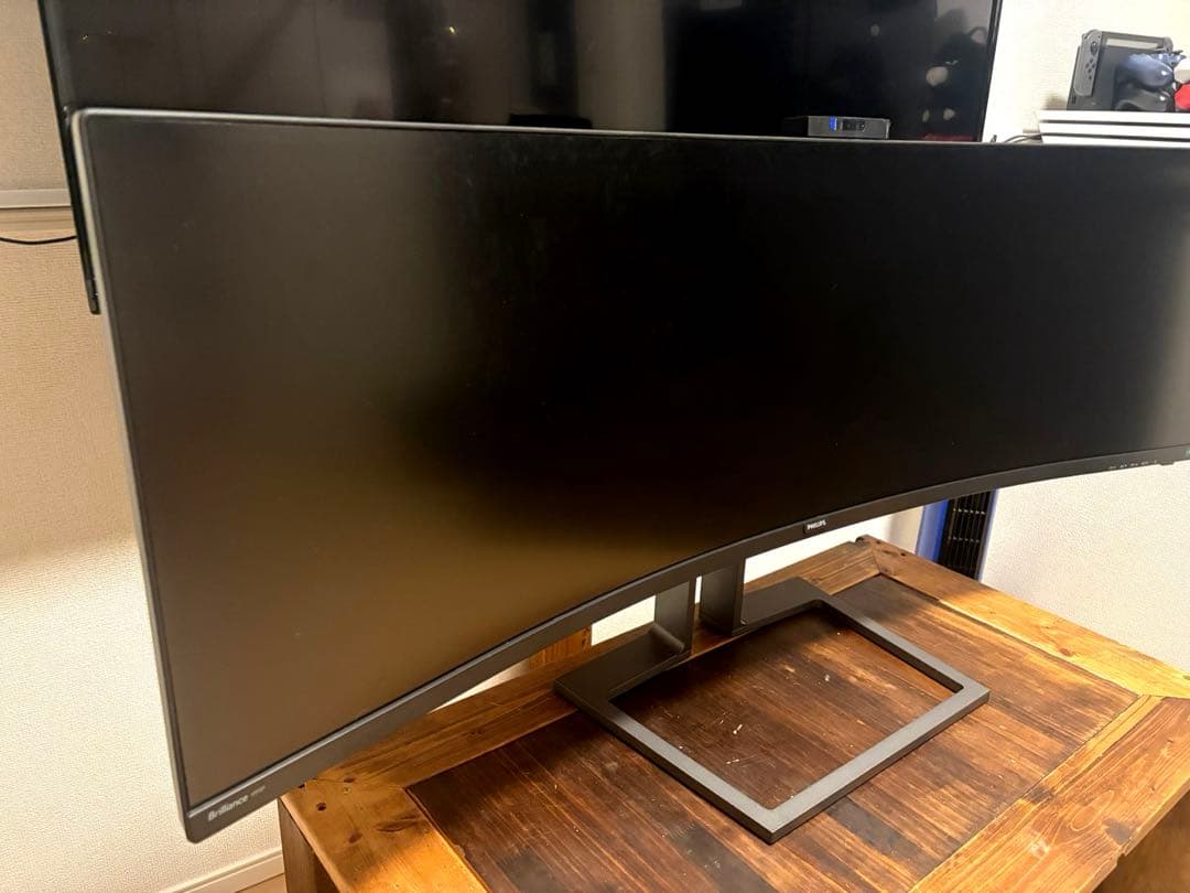 PHILIPS モニター　49インチ　湾曲モニター　超美品　ゲーミングモニター