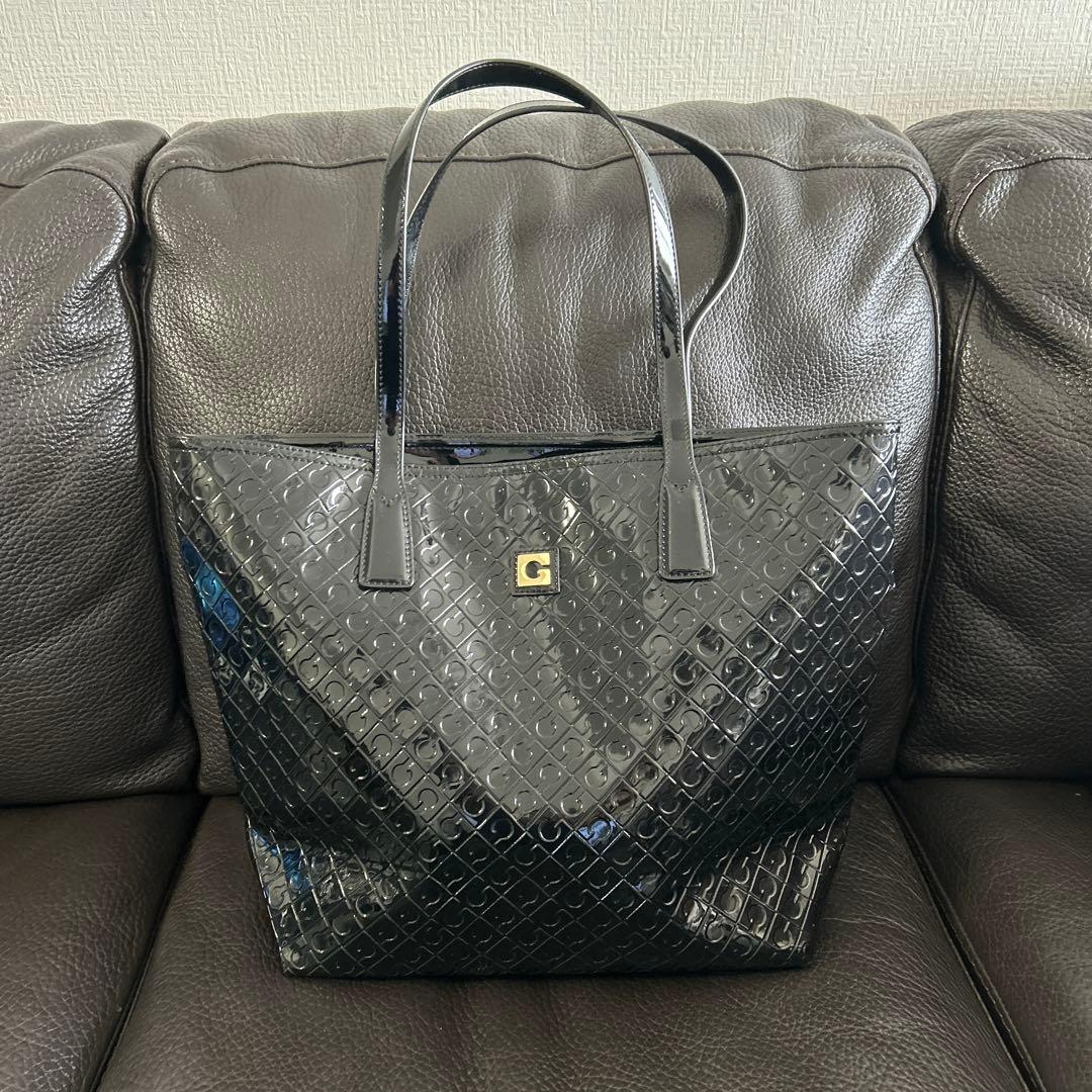 ゲラルディーニ　エナメルバッグ