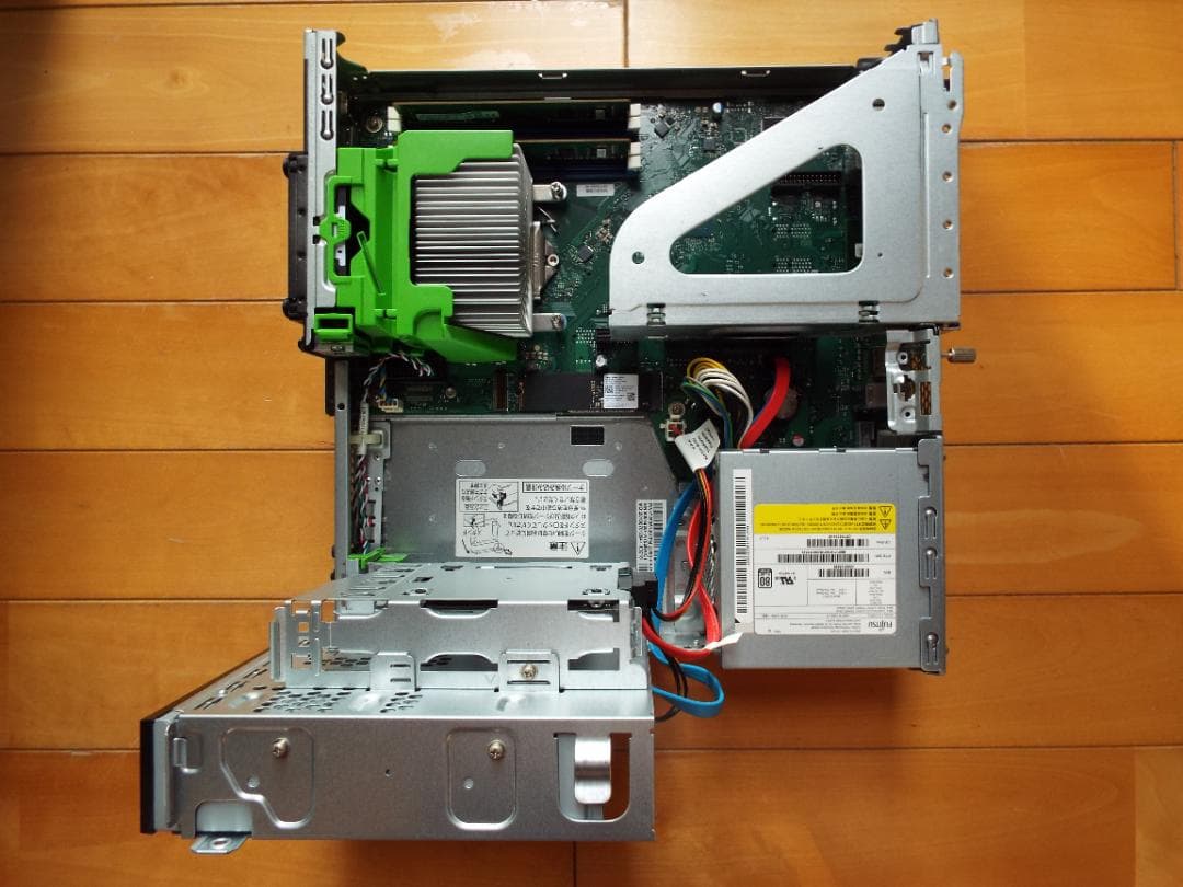 Windowsデスクトップ ESPRIMO D588/TX i5-8500 16G SSD256G+HDD