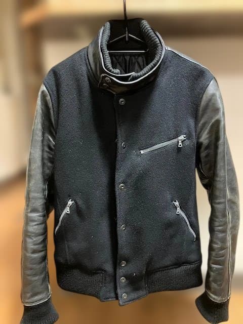 【★激シブ★断捨離のため、低価格にて出品】BACKLASH ブラック スタジャン