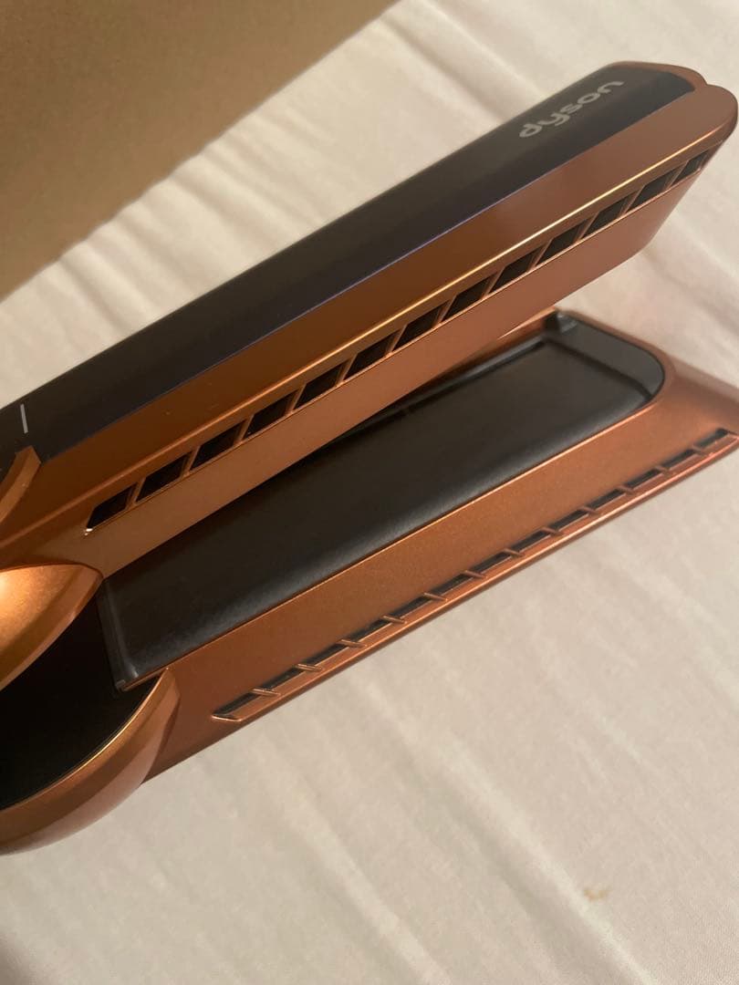 Dyson airstrait ヘアアイロン ✨