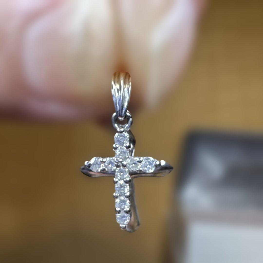 プラチナ ダイヤモンドクロスチャーム