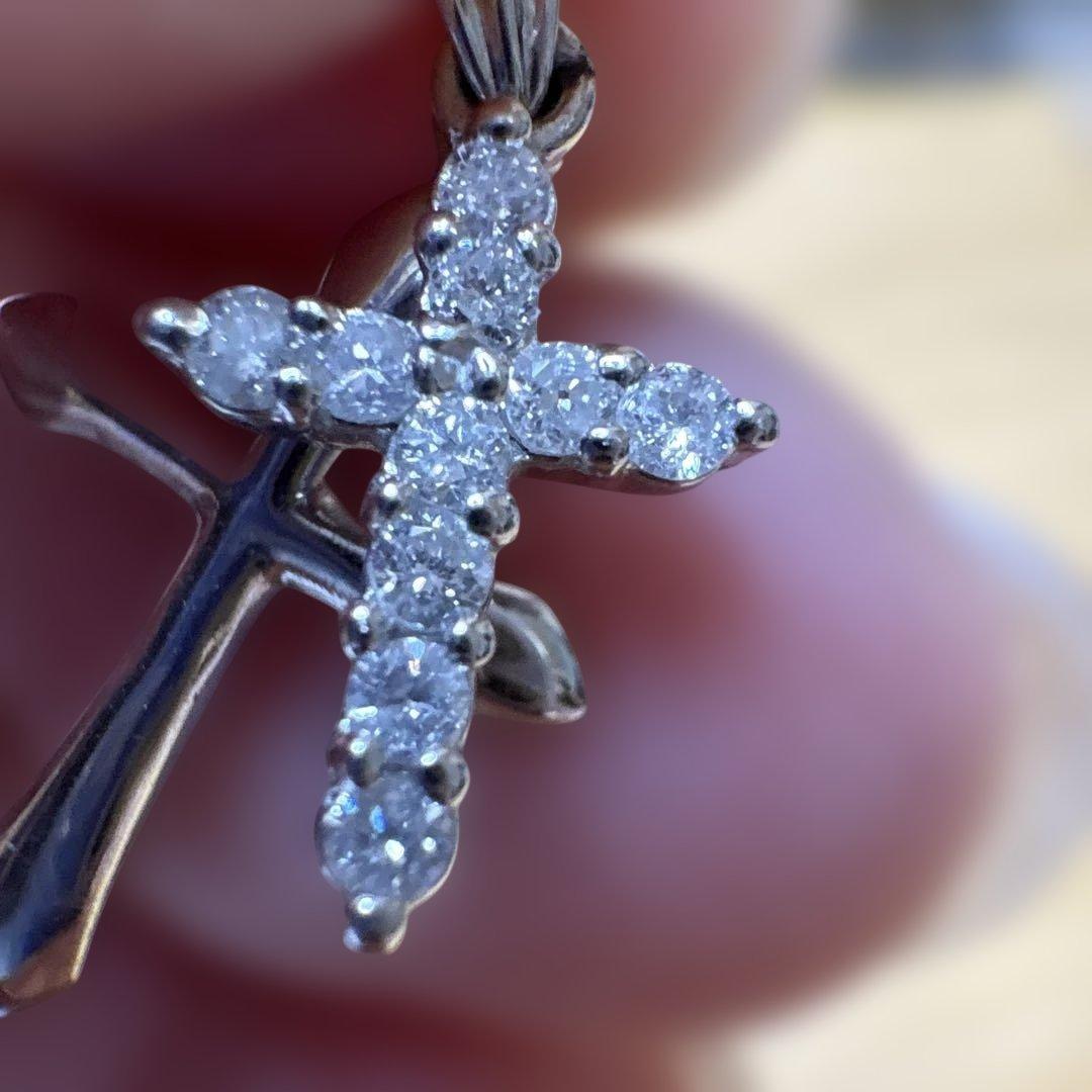 プラチナ ダイヤモンドクロスチャーム
