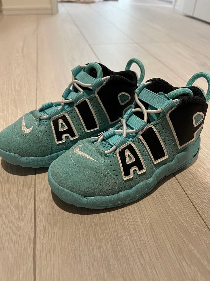 限定値下げ！未使用　NIKE モアテン　16cm