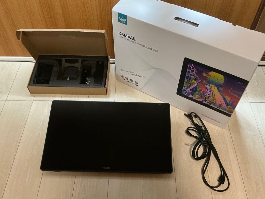 HUION Kamvas 24 plus 液タブ　液晶タブレット