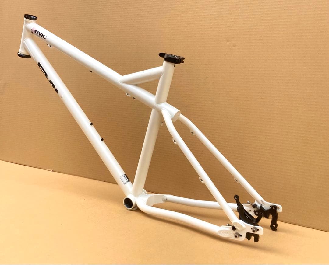 EVIL SOVEREIGN / Lサイズ / イービル ソブリン 26インチ