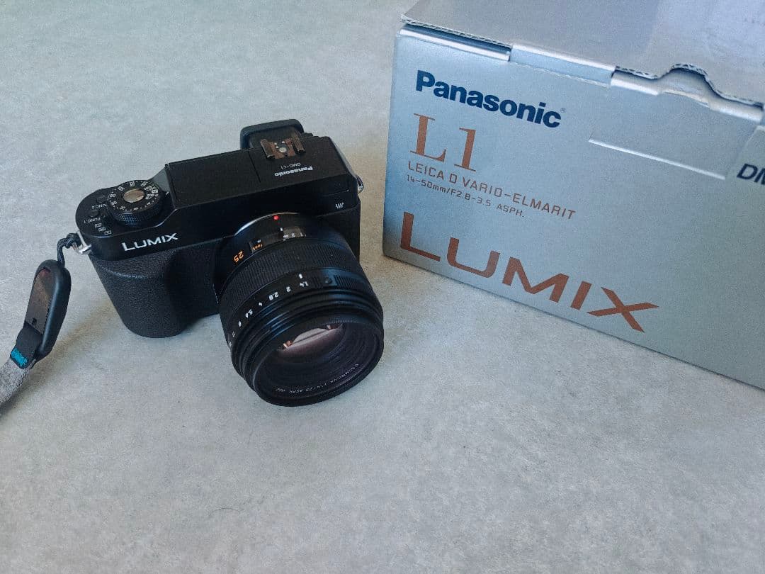 ［年末年始特価！］Panasonic LUMIX DMC-L1