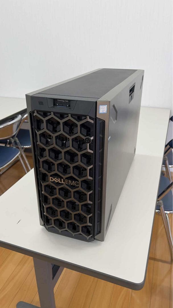 ワークステーション Dell PowerEdge T640