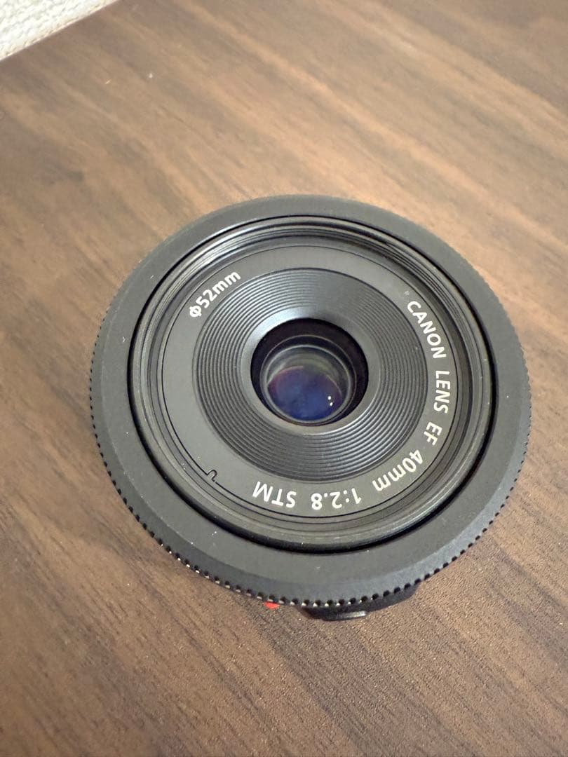 Canon EF 40mm f/2.8 STM レンズ