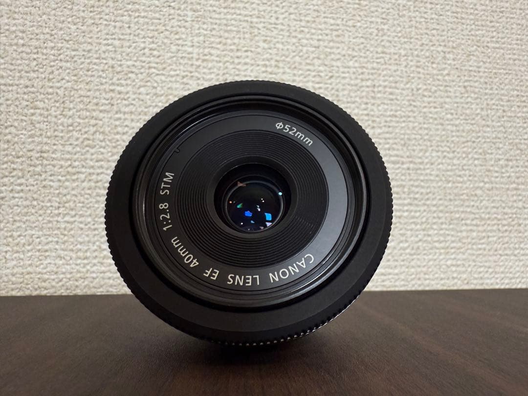 Canon EF 40mm f/2.8 STM レンズ