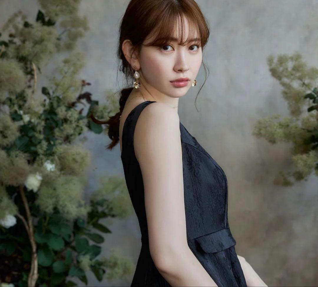 ワンピース Herlipto Classic Floral Jacquard Dress