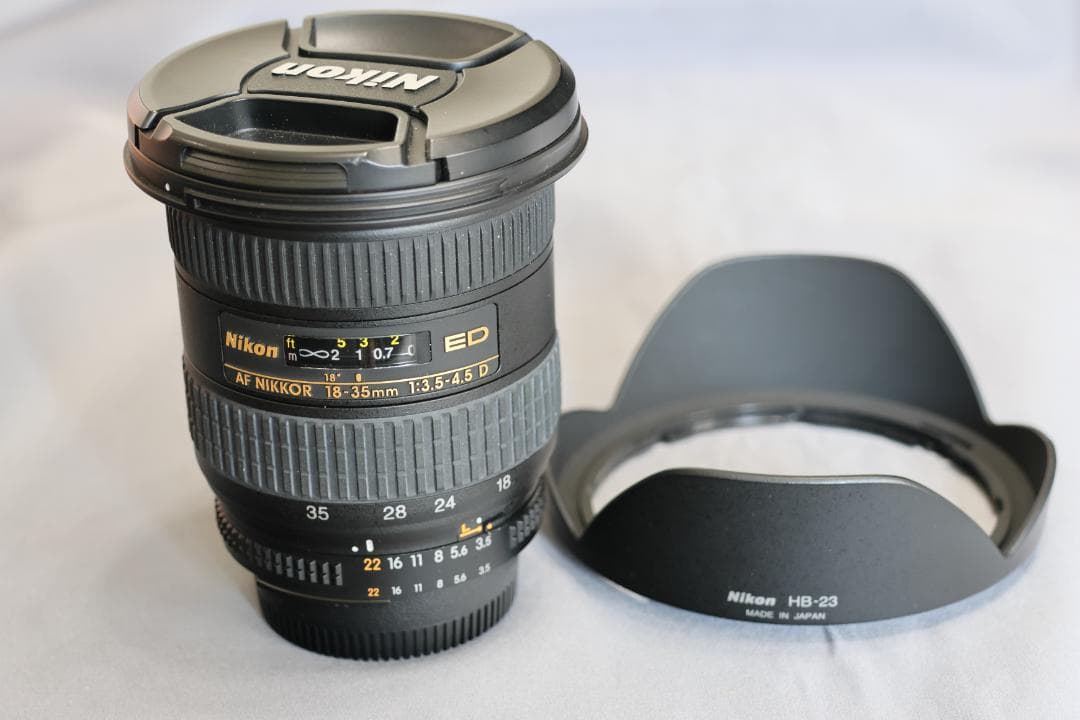 美品　NIKON AF NIKKOR 18-35mm f3.5-4.5 D