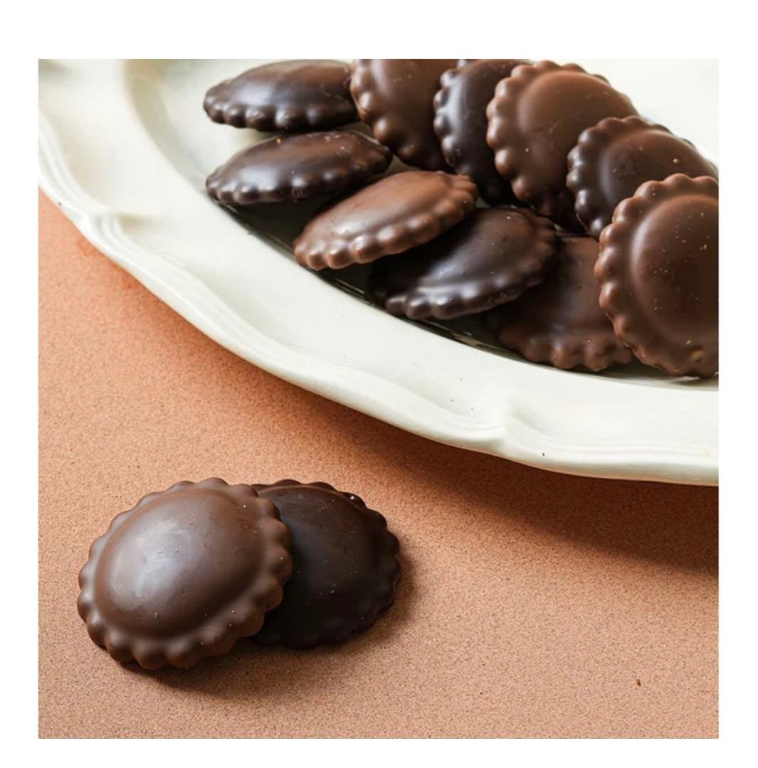 匿名配送★イヴァンシュヴァリエ　ビスキュイジャンドゥーヤ