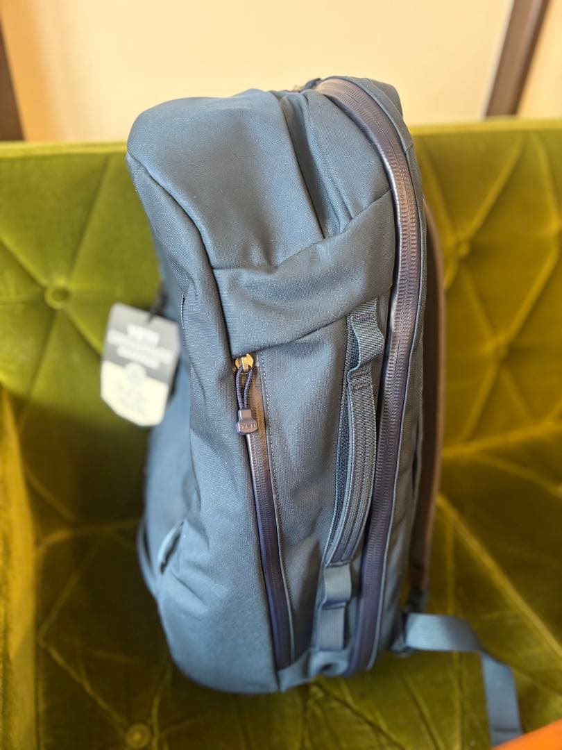 YETI CROSSROAD BACKPACK 35 ダークブルー