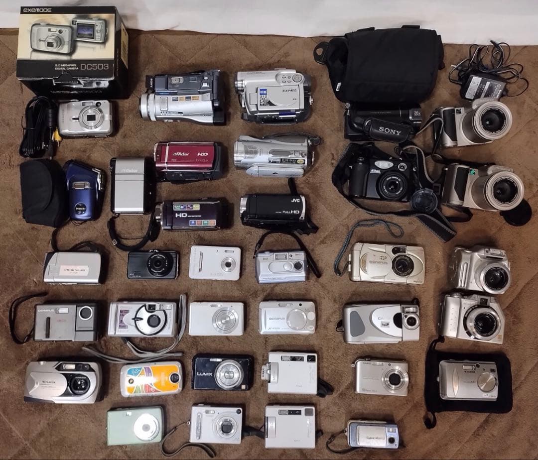 デジタルカメラ 大量 まとめ セット コンパクト コンデジ35台