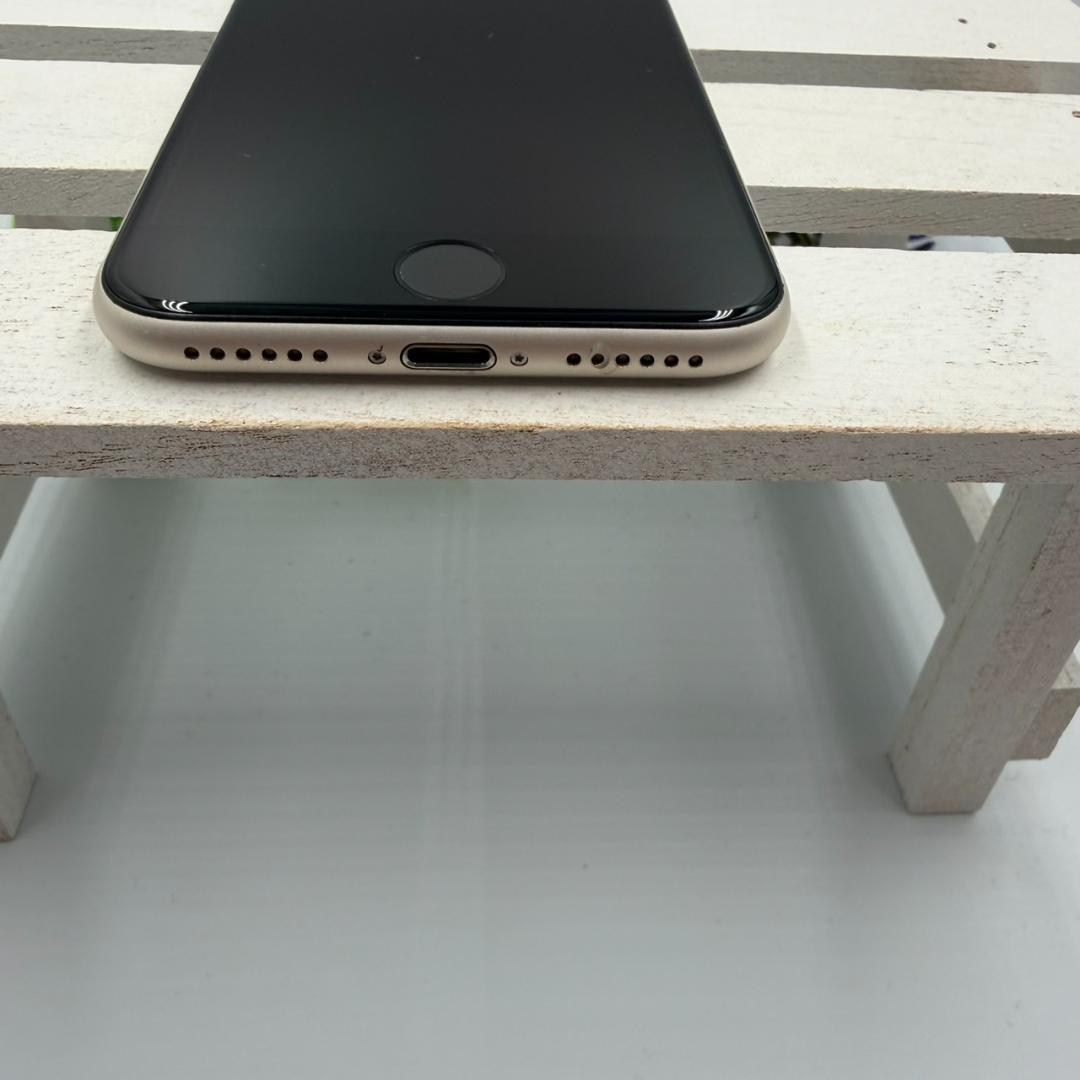 iPhone SE第3世代 64GB スターライト 432