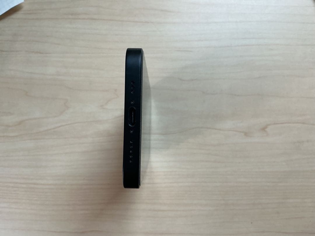 iPhone16e 128GB本体　ブラック　バッテリー100%